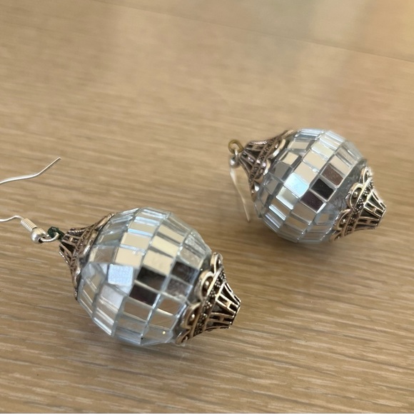 DISCO QUEEN DANGLE EARRINGS - Picture 10 of 11